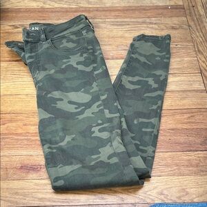 American Eagle Outfitters Olive Camouflage Pants